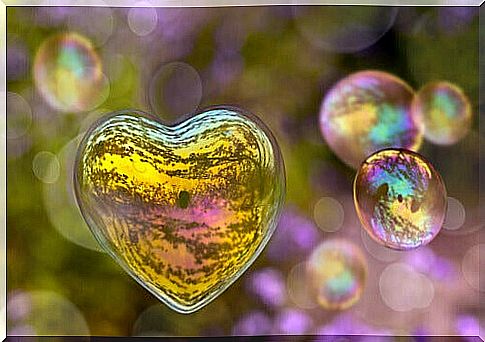 heart shaped bubble