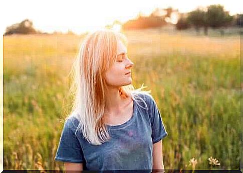 Girl performing holotropic breathing.