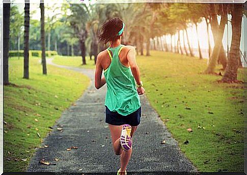 Woman running sport is good for the brain